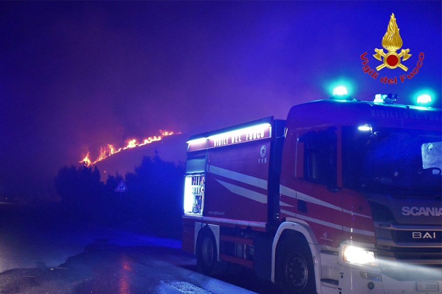 Ercolano, esplode deposito di fuochi d’artificio: 3 morti